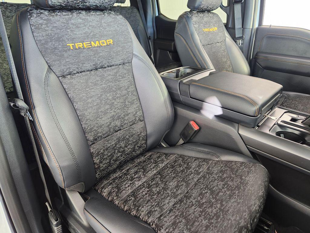 new 2025 Ford F-150 car, priced at $62,289