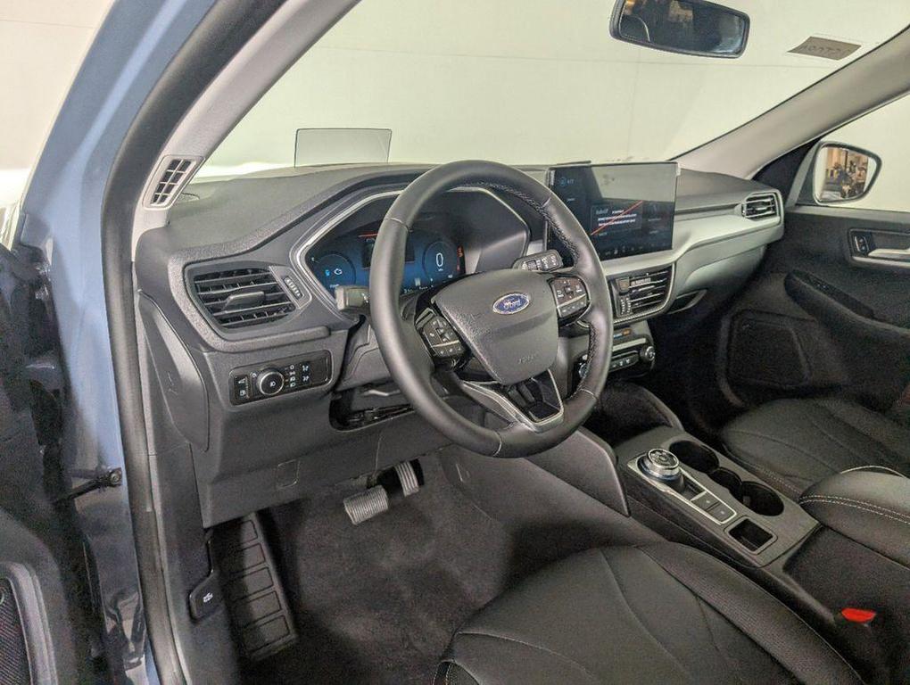 new 2025 Ford Escape PHEV car, priced at $35,589