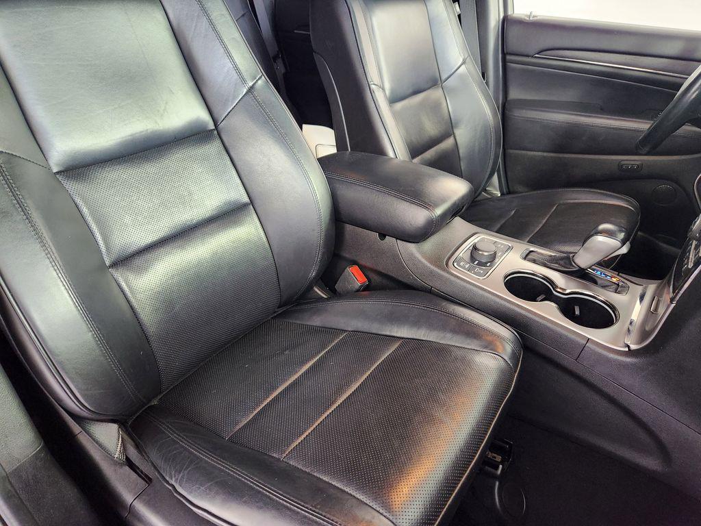 used 2021 Jeep Grand Cherokee car, priced at $23,276