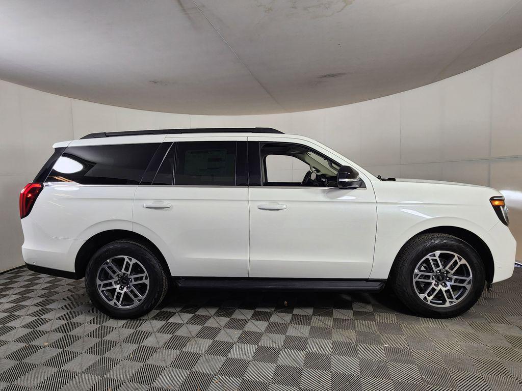 new 2025 Ford Expedition car, priced at $69,086