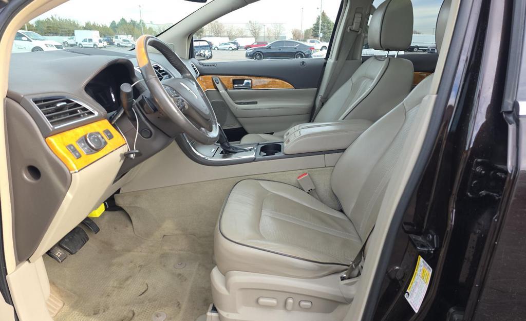 used 2013 Lincoln MKX car, priced at $14,289