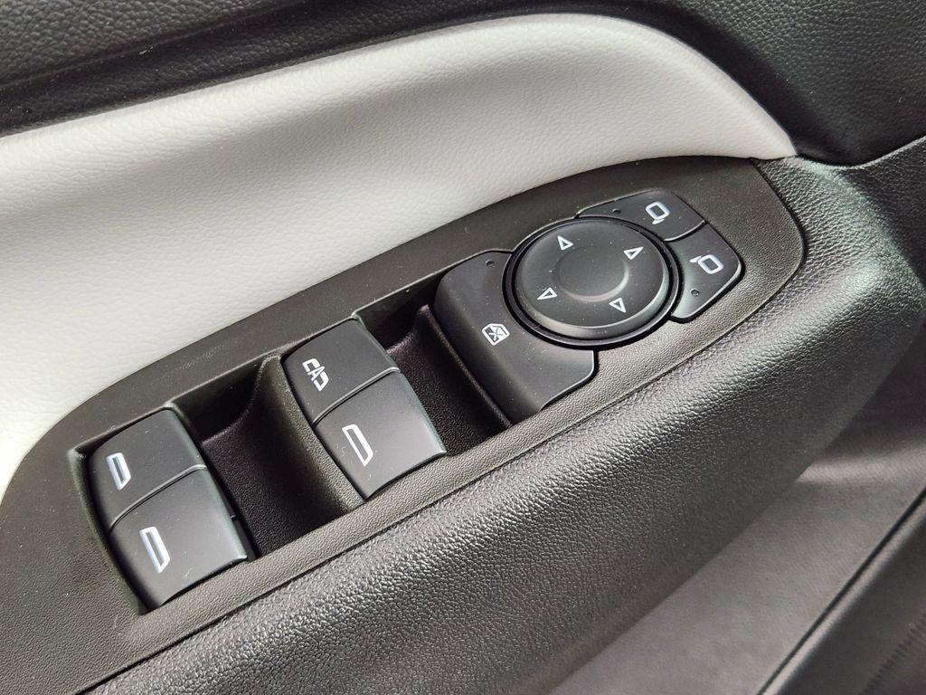 used 2023 Chevrolet Equinox car, priced at $19,599