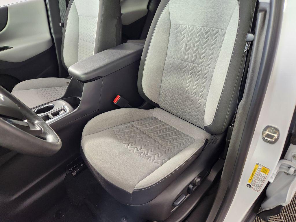 used 2023 Chevrolet Equinox car, priced at $19,599