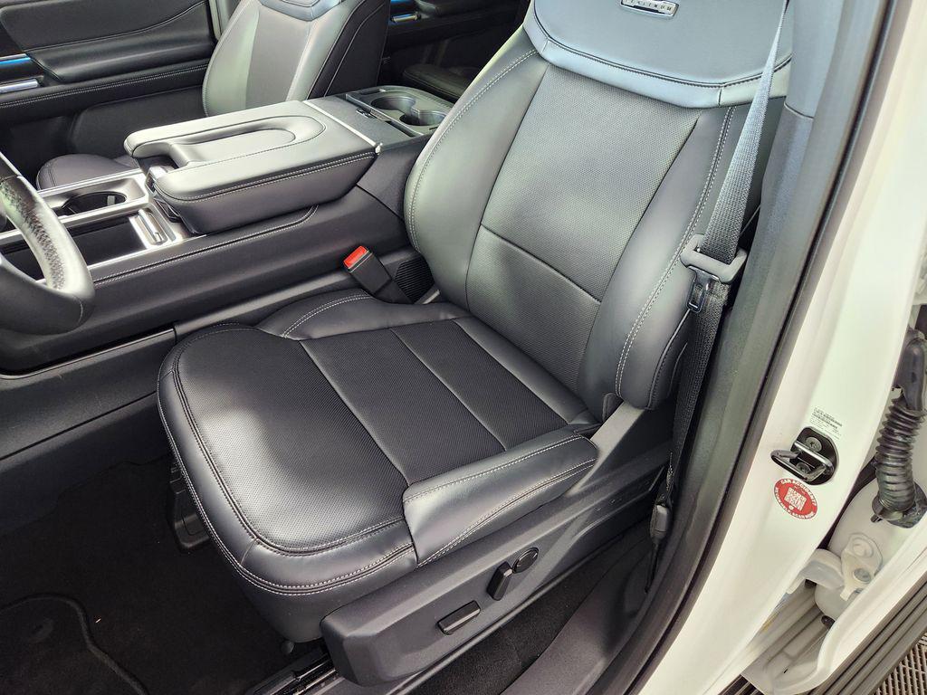 new 2026 Ford Expedition car, priced at $78,329