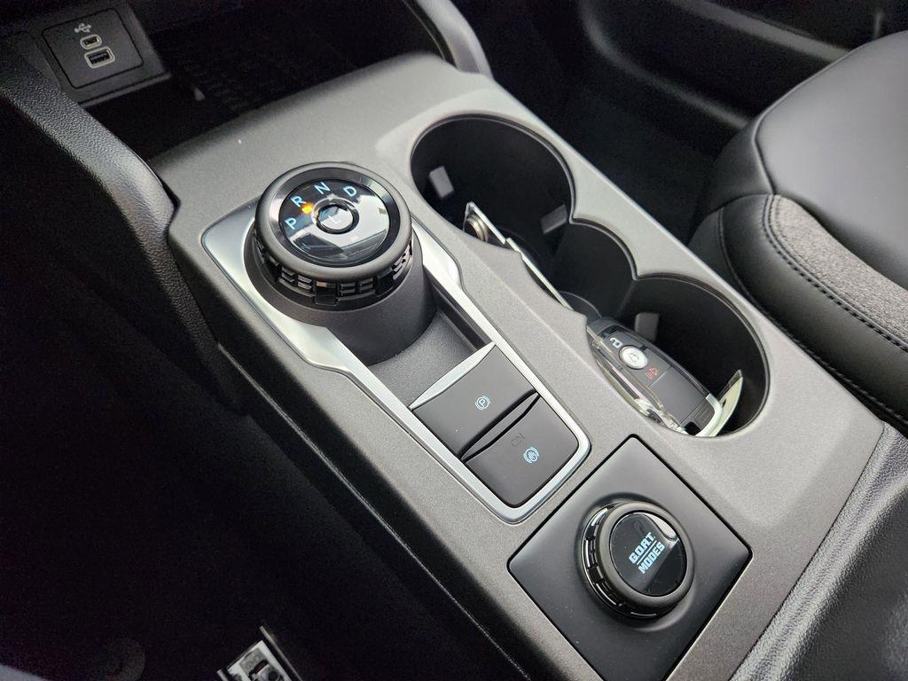 new 2025 Ford Bronco Sport car, priced at $31,976