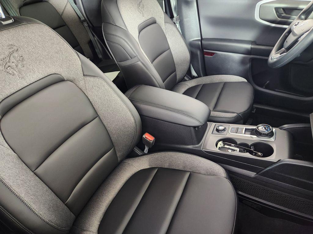 new 2025 Ford Bronco Sport car, priced at $31,976