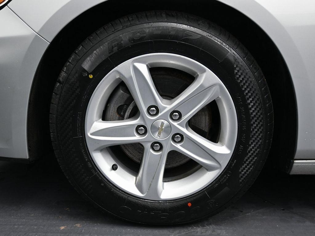 used 2019 Chevrolet Malibu car, priced at $13,999