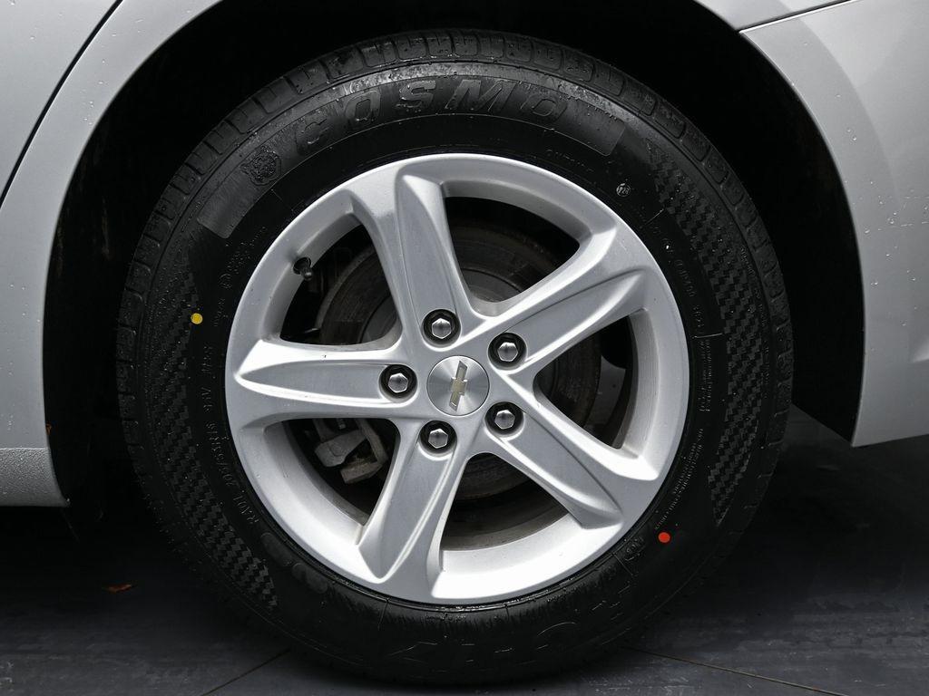 used 2019 Chevrolet Malibu car, priced at $13,999