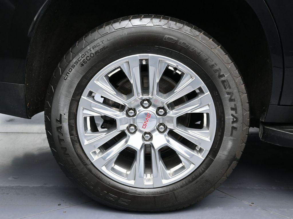 used 2024 GMC Yukon car, priced at $58,297
