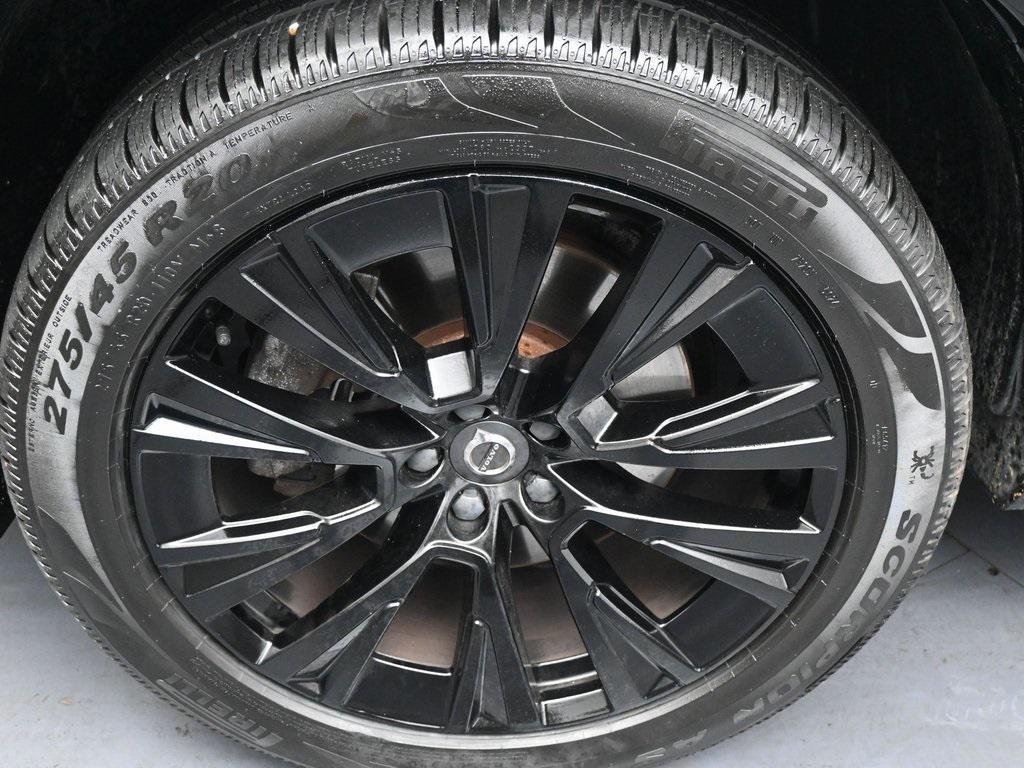 2020 Onyx Black Metallic Volvo XC90