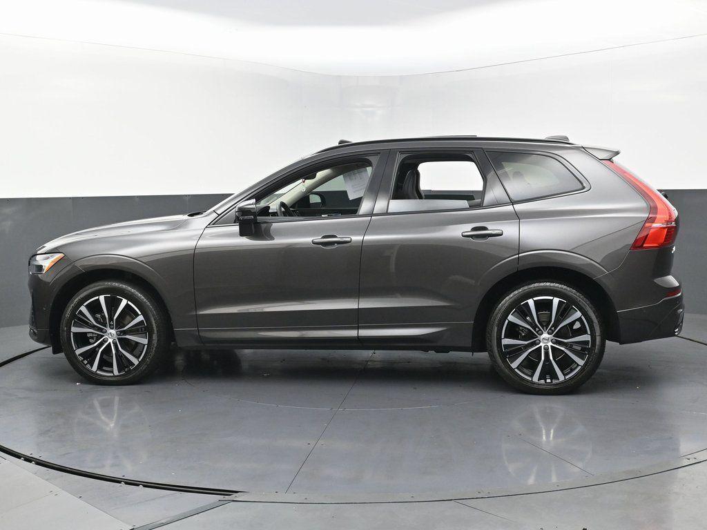 used 2023 Volvo XC60 car, priced at $28,999