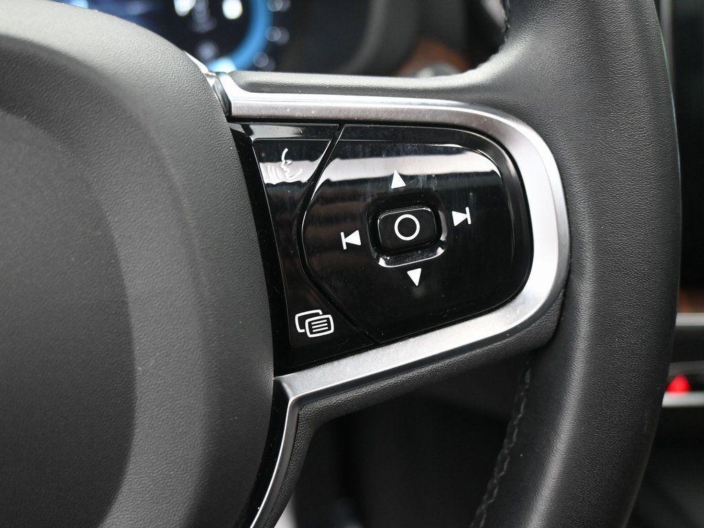 used 2023 Volvo XC60 car, priced at $28,999