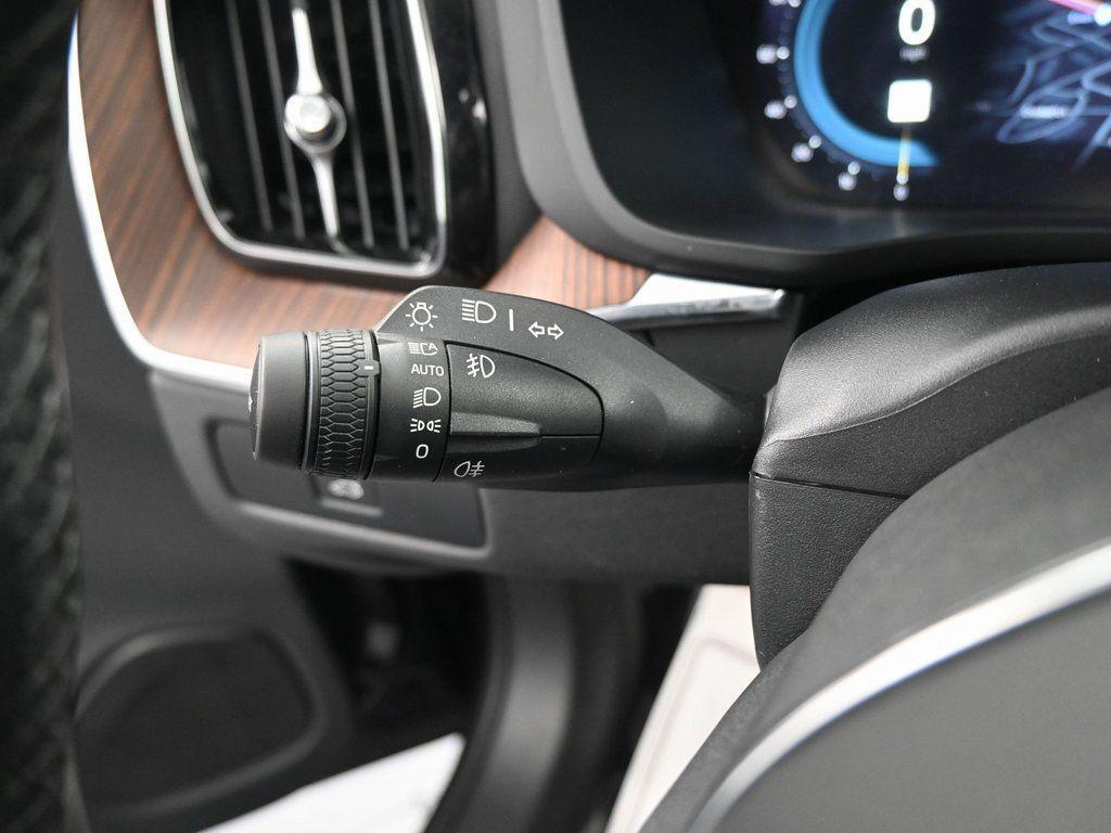 used 2023 Volvo XC60 car, priced at $28,999