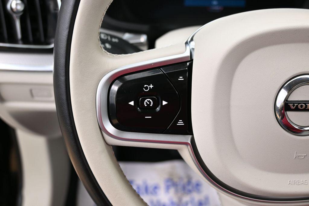 used 2025 Volvo V60 Cross Country car, priced at $35,798