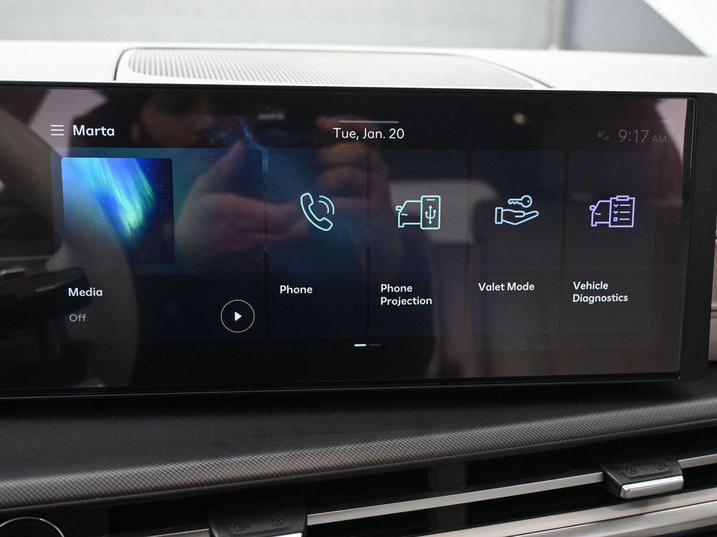 used 2024 Hyundai Santa Fe car, priced at $25,999