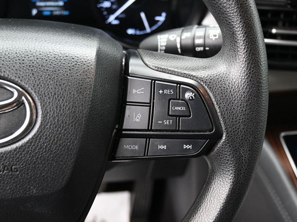 used 2024 Toyota Sienna car, priced at $31,999