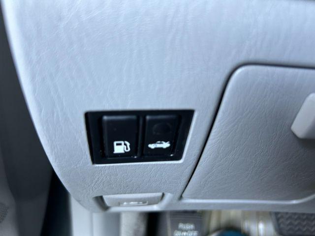 used 2005 Lexus ES 330 car, priced at $7,700