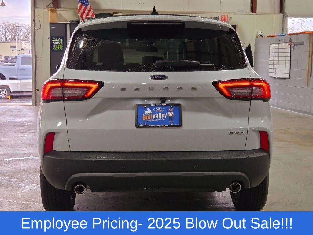 new 2025 Ford Escape car, priced at $32,022