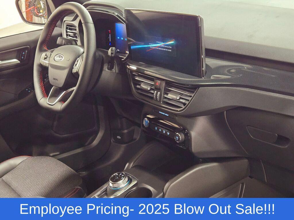 new 2025 Ford Escape car, priced at $32,022
