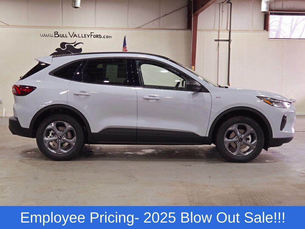 new 2025 Ford Escape car, priced at $32,022