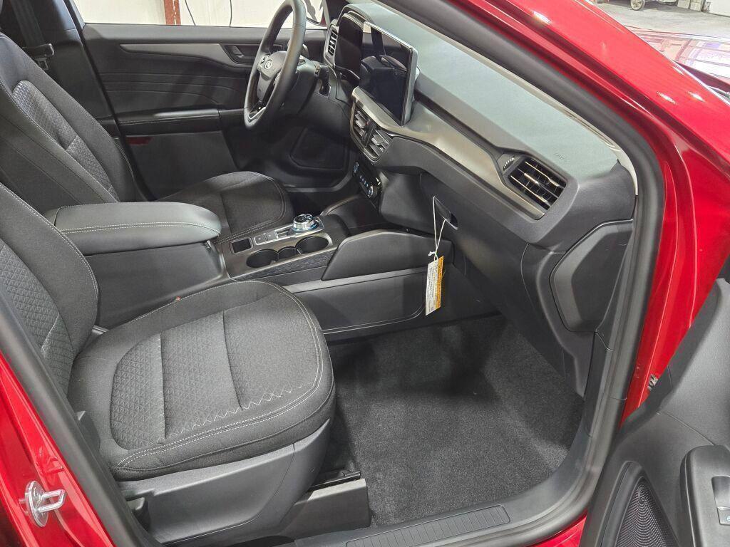 new 2025 Ford Escape car, priced at $24,925