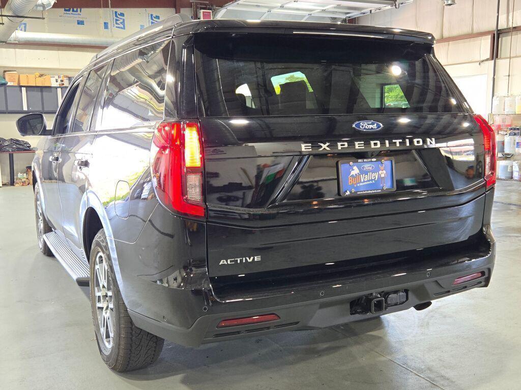 new 2025 Ford Expedition car, priced at $69,111