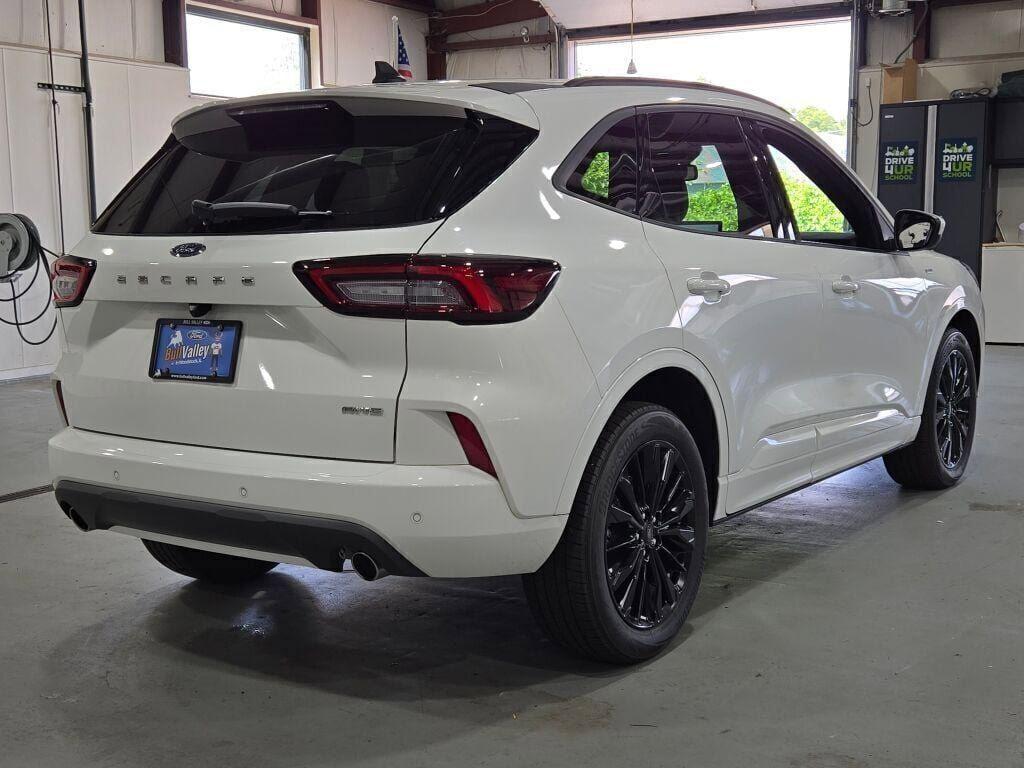 used 2023 Ford Escape car, priced at $25,202