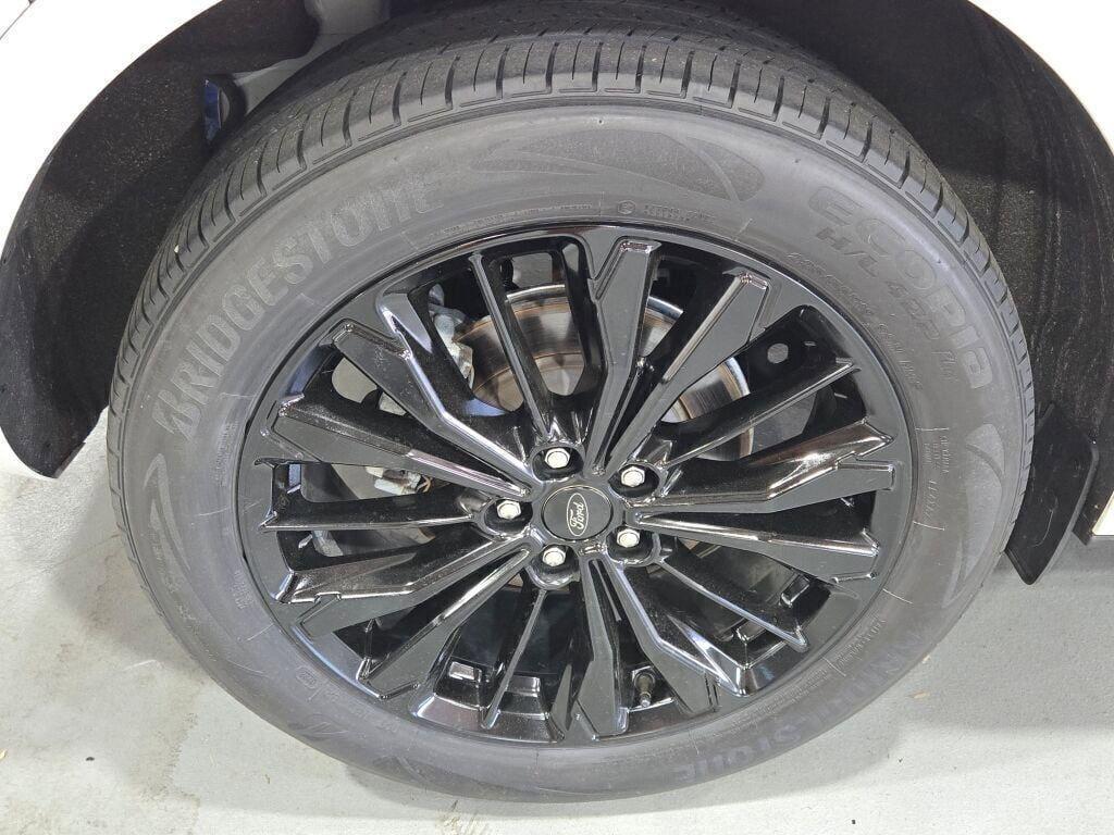 used 2023 Ford Escape car, priced at $25,899