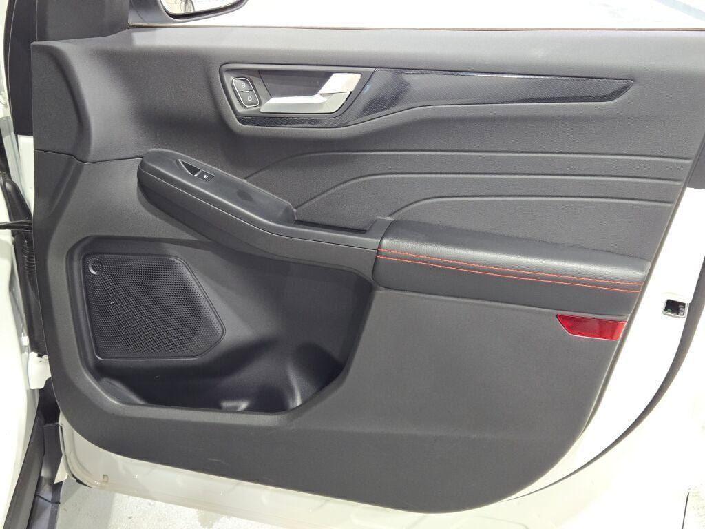 used 2023 Ford Escape car, priced at $25,202