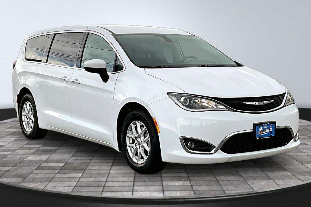 used 2017 Chrysler Pacifica car, priced at $12,999