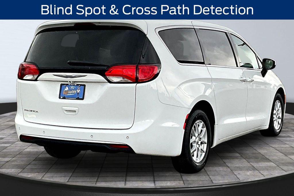 used 2017 Chrysler Pacifica car, priced at $12,999