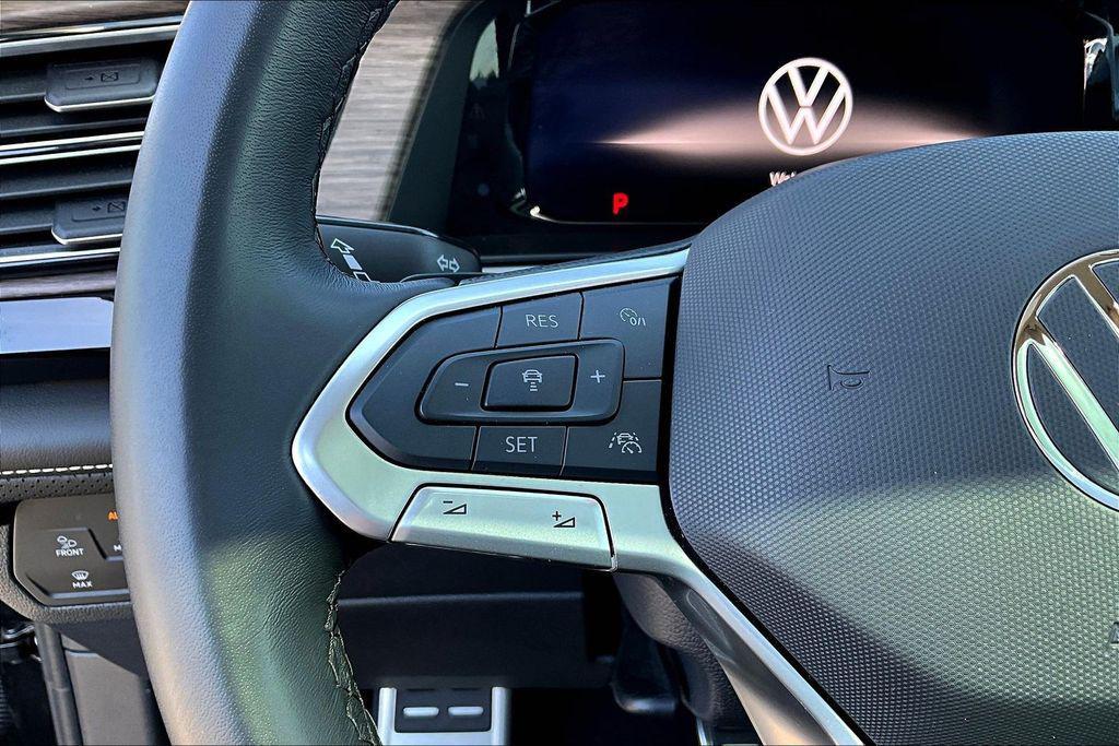used 2025 Volkswagen Atlas car, priced at $44,408