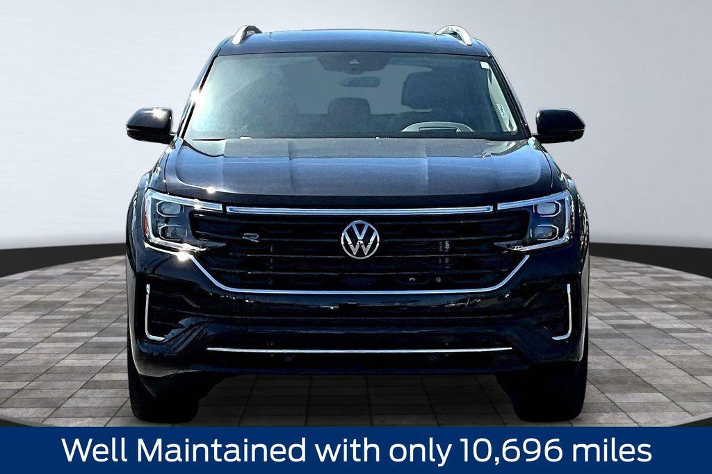 used 2025 Volkswagen Atlas car, priced at $44,408