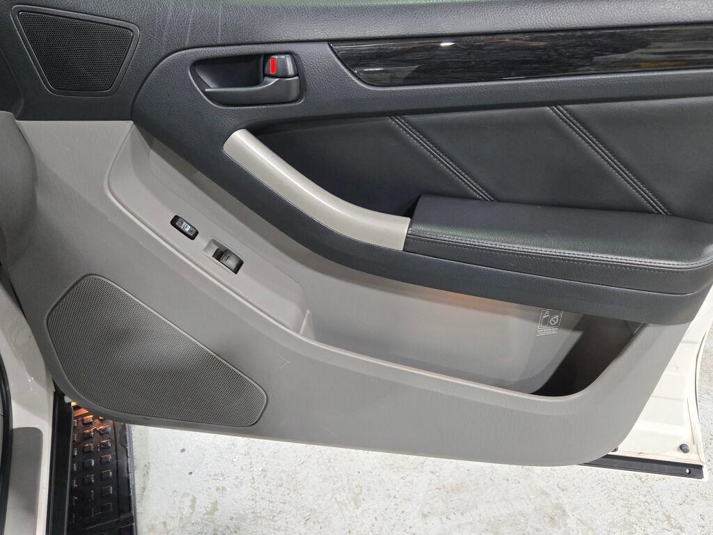 used 2006 Toyota 4Runner car, priced at $13,999