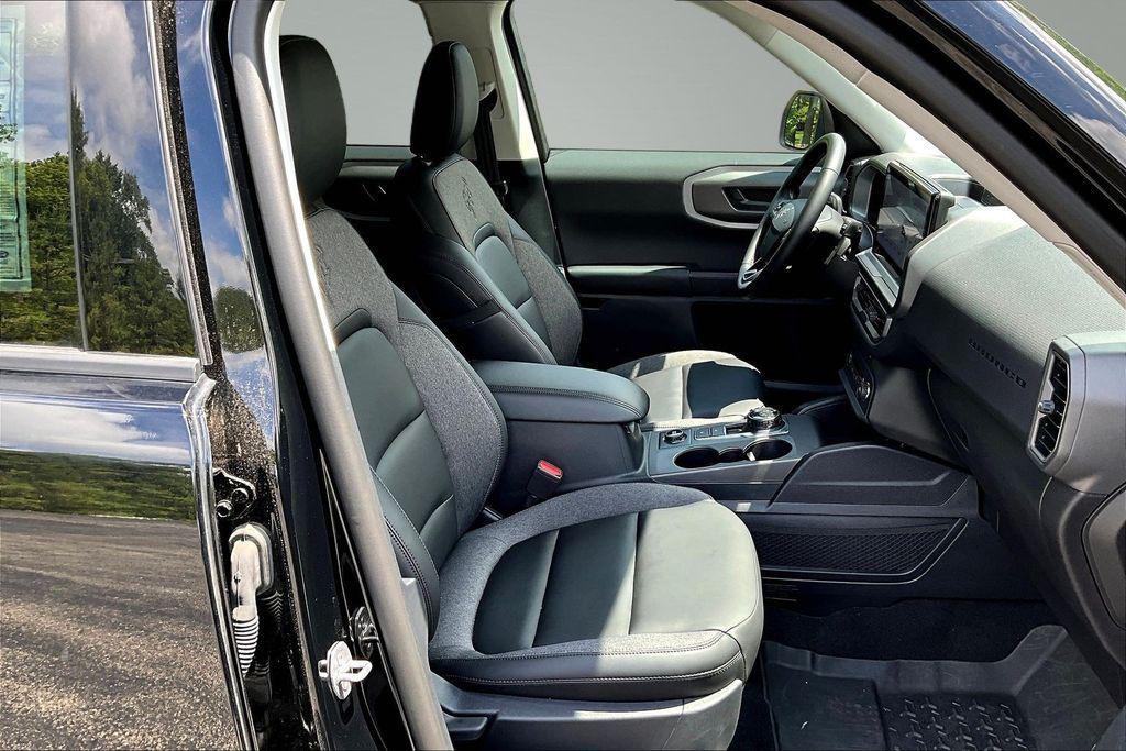 new 2025 Ford Bronco Sport car, priced at $30,913