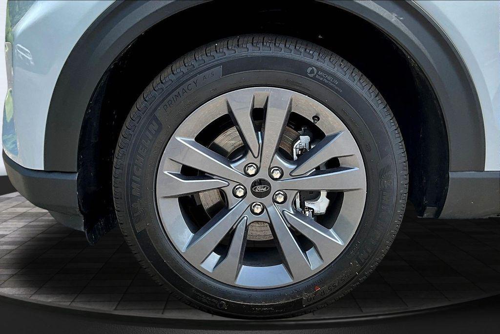 new 2026 Ford Explorer car, priced at $45,382
