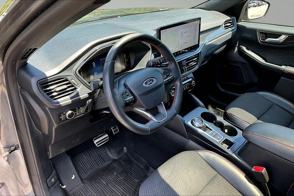 used 2023 Ford Escape car, priced at $24,412