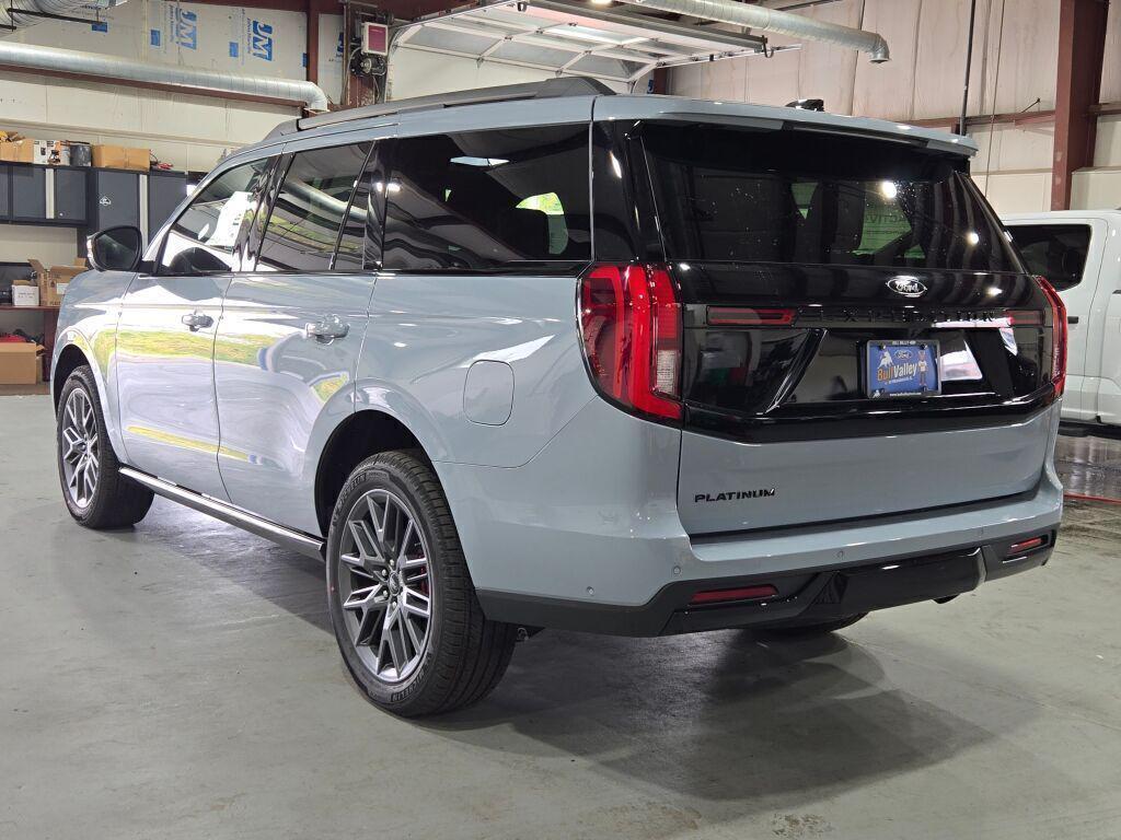 new 2025 Ford Expedition car, priced at $81,978