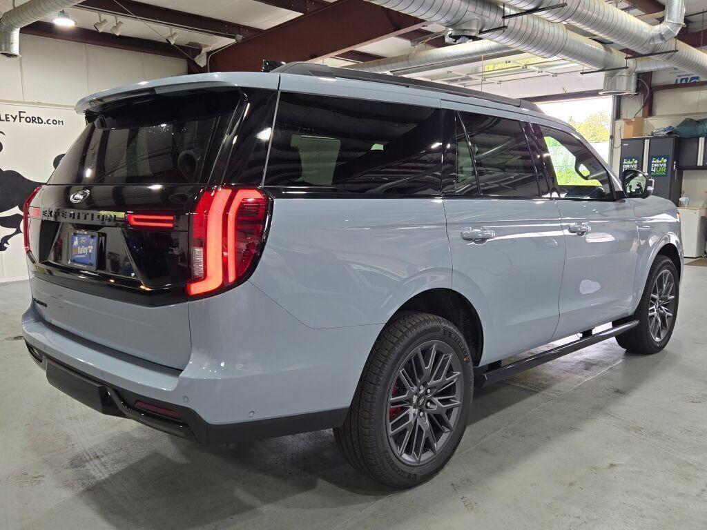 new 2025 Ford Expedition car, priced at $78,413