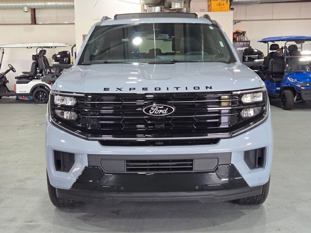 new 2025 Ford Expedition car, priced at $78,413