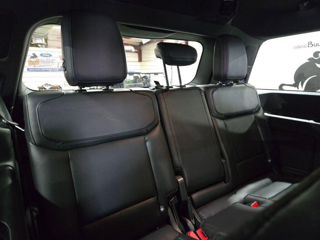 used 2025 Ford Expedition car, priced at $77,999
