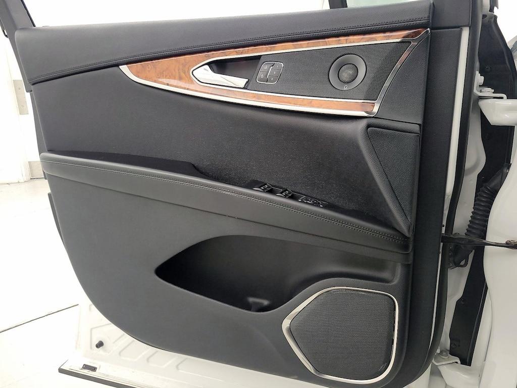 used 2020 Lincoln Nautilus car, priced at $23,998