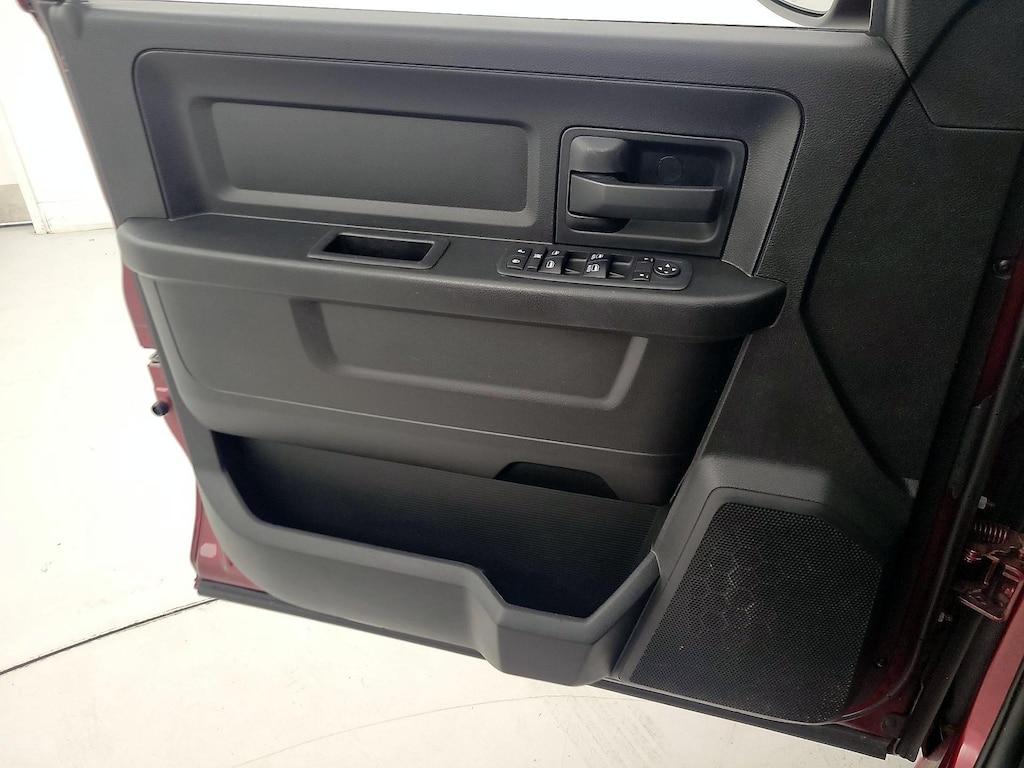 used 2019 Ram 1500 Classic car, priced at $26,998