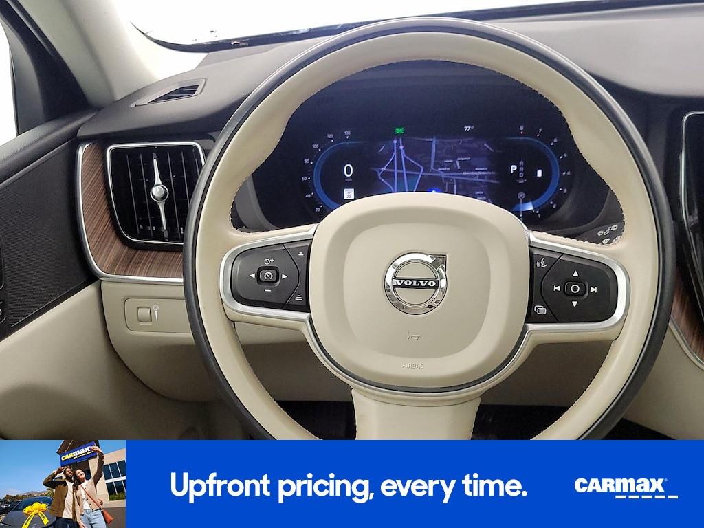 used 2022 Volvo XC60 car, priced at $27,998