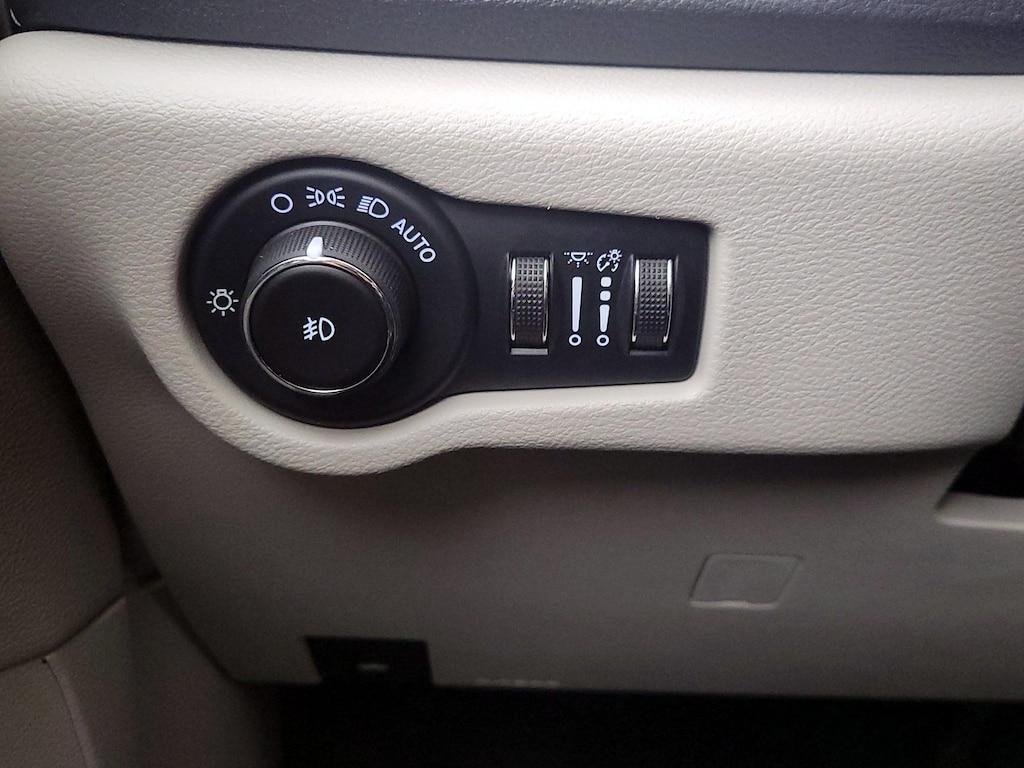 used 2022 Chrysler Pacifica car, priced at $31,998