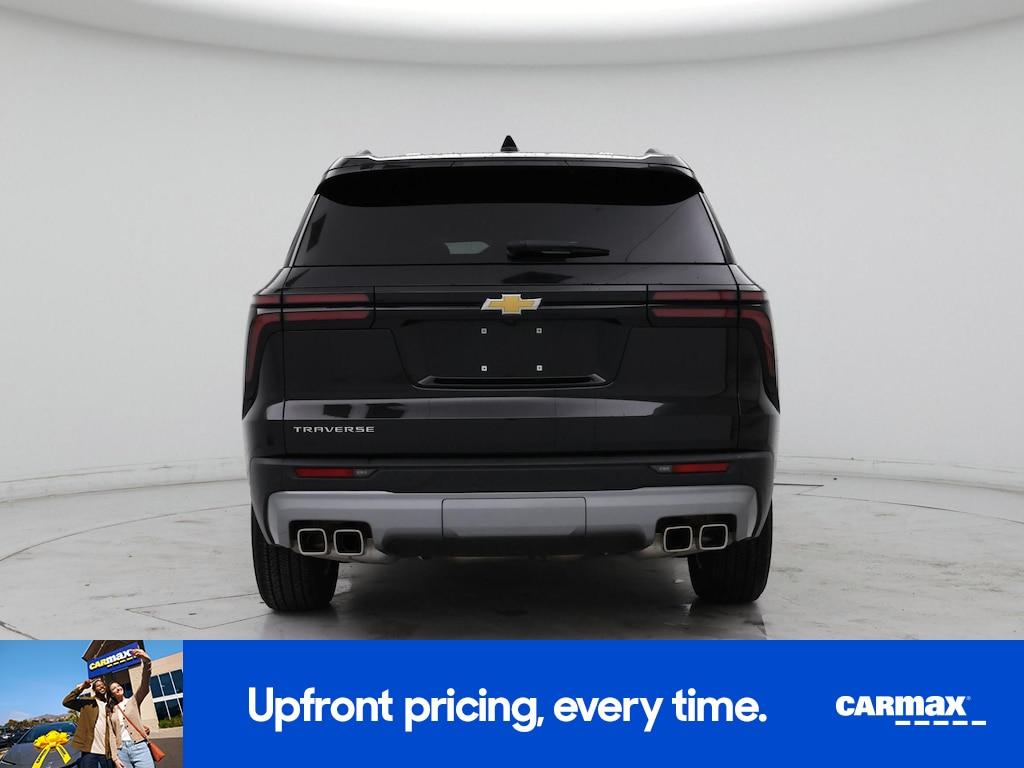 used 2025 Chevrolet Traverse car, priced at $34,998