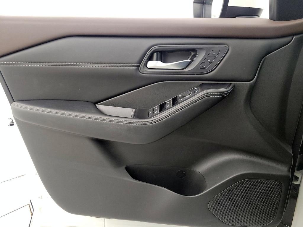 used 2023 Nissan Rogue car, priced at $24,998