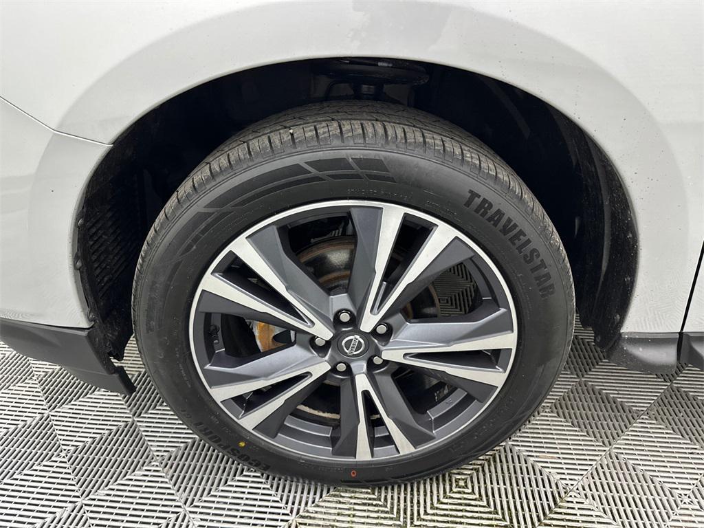 used 2020 Nissan Pathfinder car, priced at $17,987