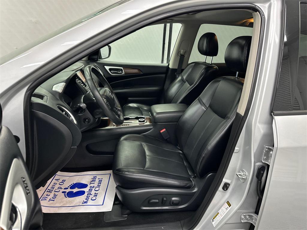 used 2020 Nissan Pathfinder car, priced at $17,987