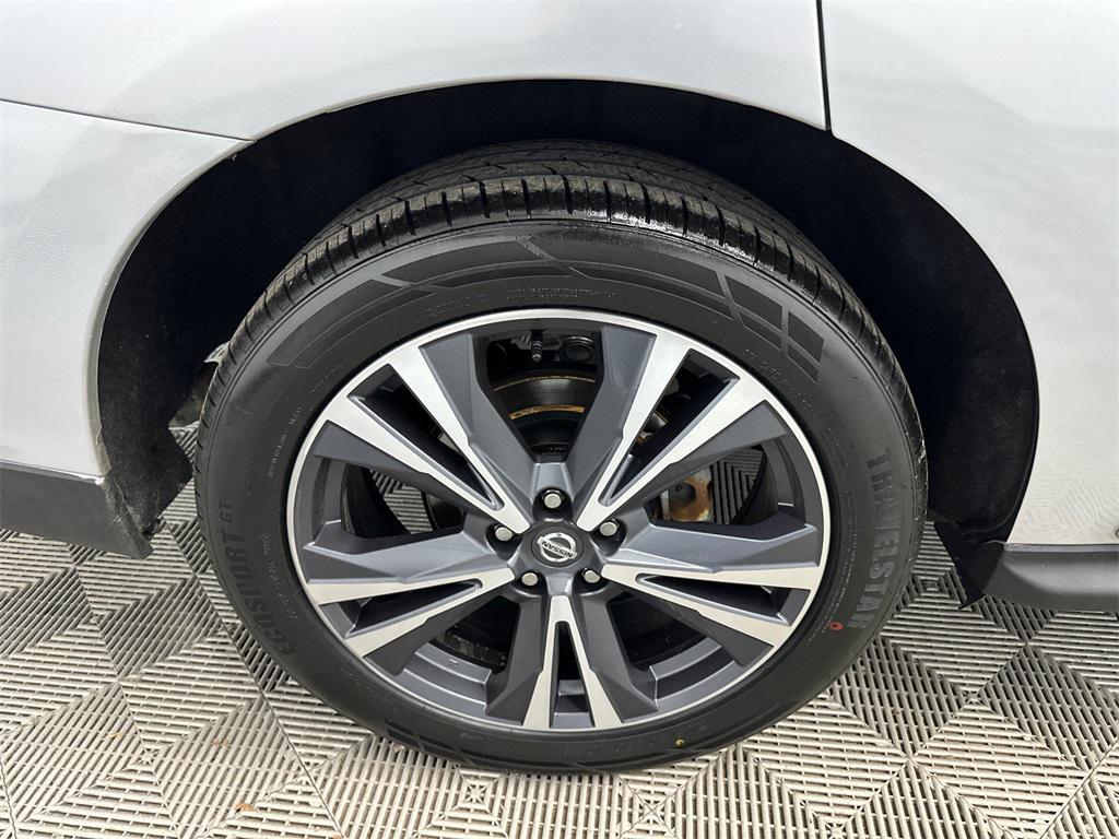 used 2020 Nissan Pathfinder car, priced at $17,987